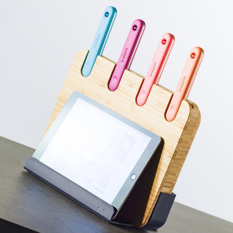 Block- Chopping Station with Knifes integrated