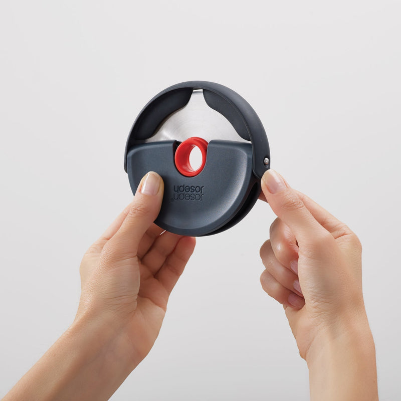 Disc Easy-Clean Grey Pizza Slicer