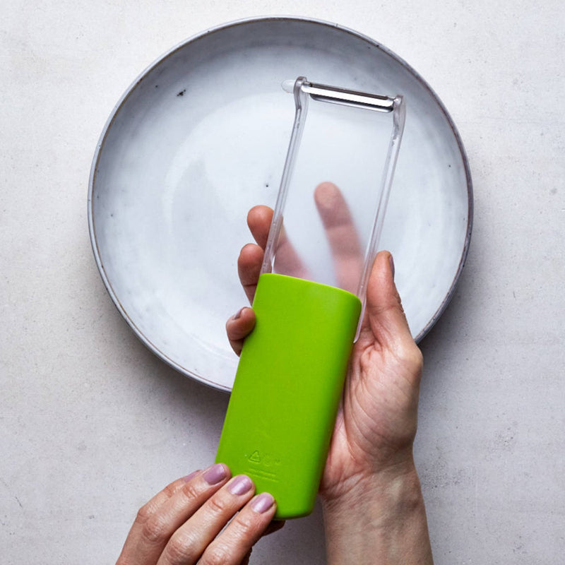 Peel Store Waste Collecting Green Peeler