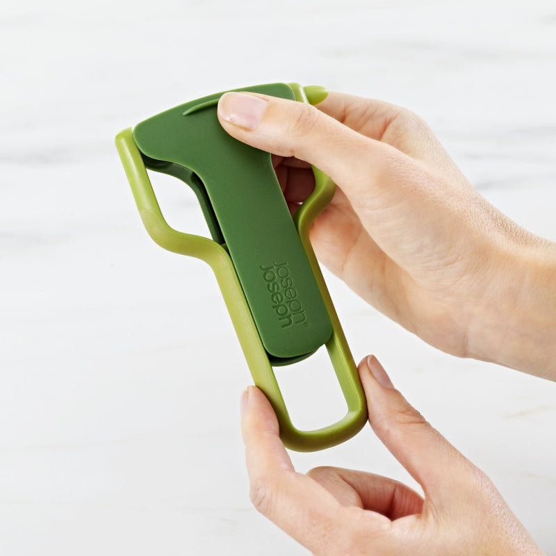 Safe Store Green Straight Peeler with Blade Guard