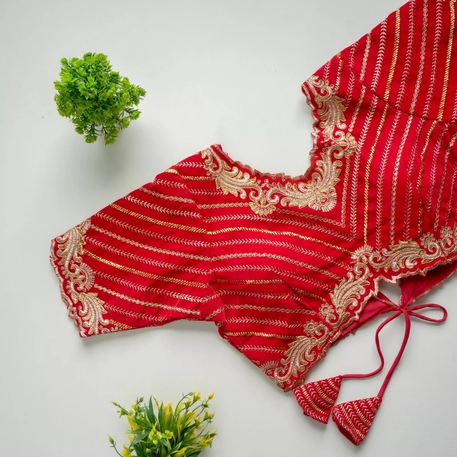 New Stylish Classic Full Stitched Taffeta Silk Blouse & Choli
