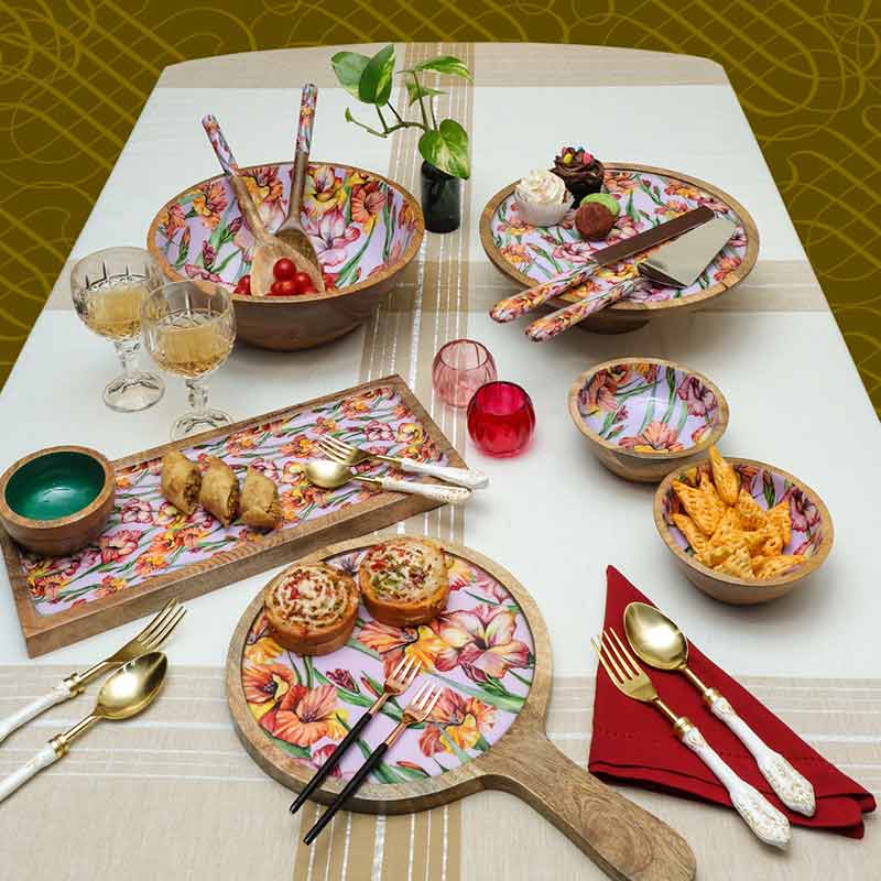 Round Gladiolus Harmony Print Wooden Cake Stand