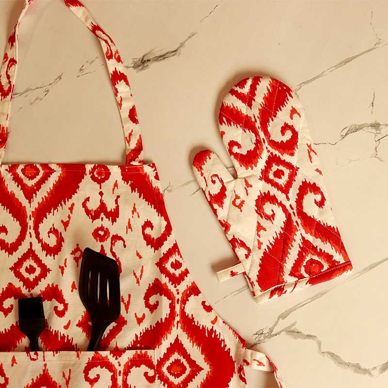 Red Paisley Kitchen Apron, Glove & Potholder Set