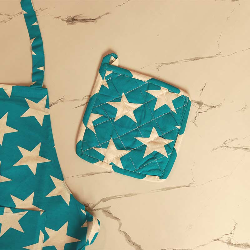 Sky Blue Stars Kitchen Apron, Glove & Potholder Set