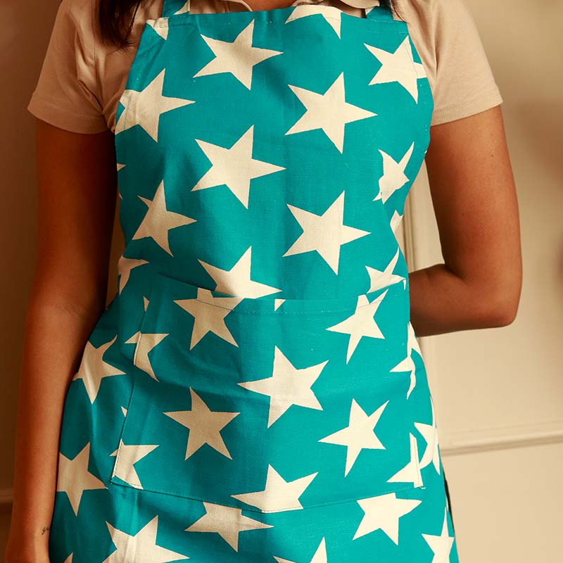 Sky Blue Stars Kitchen Apron, Glove & Potholder Set