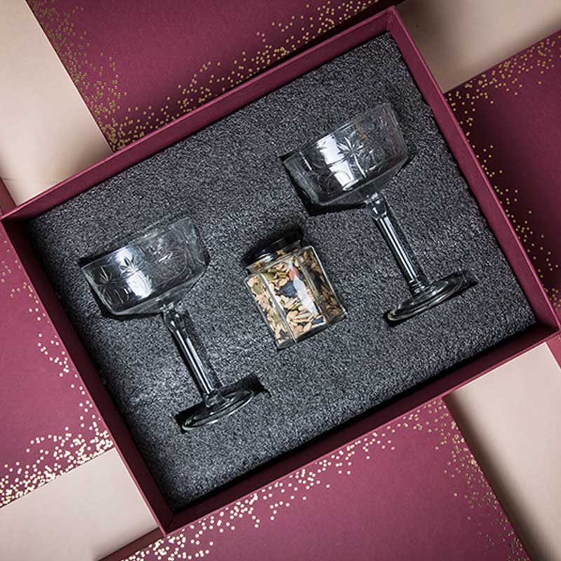 Elegant Aylin Glasses & Gourmet Trail Mix Gift Set – Handcrafted in India